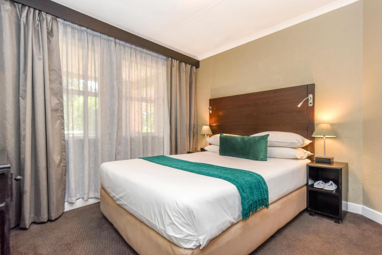 Mercure Hotel Bedfordview Johannesburg Eksteriør bilde